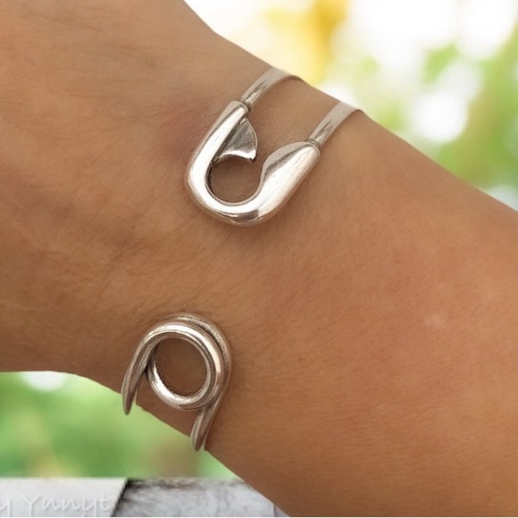 Sterling Silver Safety Pin Bangle Bracelet With Matching Ring - Picture 6 of 15
